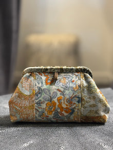  Liette Teal Multicolor Floral Clutch