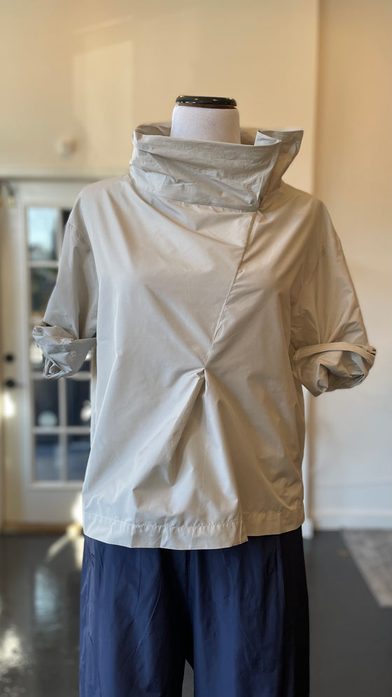 Pearl Short Papercrash Popover Top