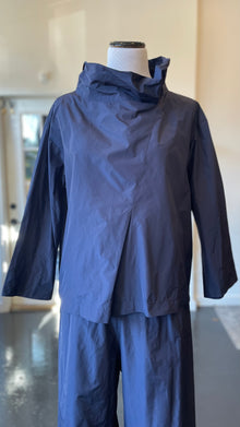  Amethyst Short Papercrash Popover Top