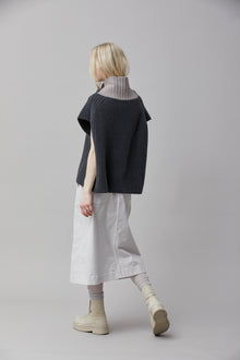  Cashmere Turtleneck Vest