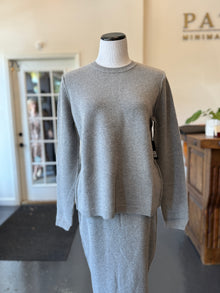  Reg Royal Cashmere Crew Neck Feather