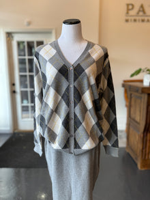  Cashmere Argyle Cardigan Feather