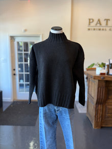  Renew-Wool Turtleneck Charcoal
