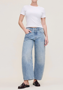  Taylor Ultra High Rise Relaxed Barrel Vintage Petite