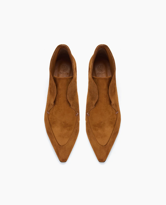 Clever Flat Boot
