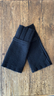  Cashmere Black Open Mittens