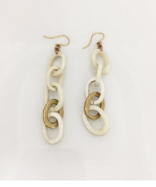  Ashley Pittman Mara Earring Light Horn