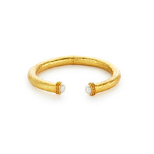  Catalina Small Hinge Cuff Gold Pearl
