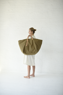  8.6.4 Design Large Nylon Tote Coyote Brown