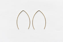  8.6.4 Design Large 14K Gold Earring -03