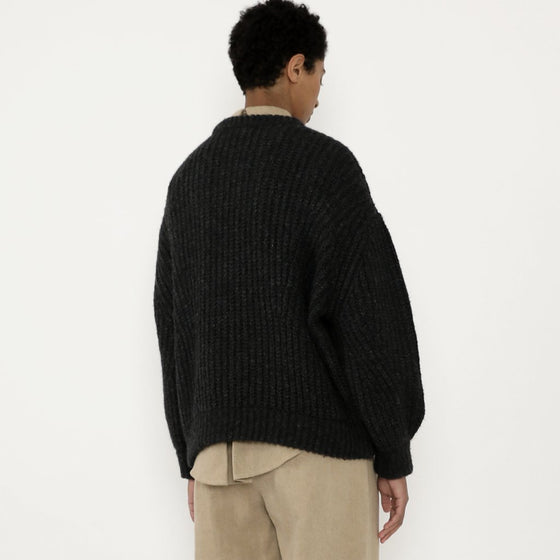 7115 by Szeki  Airy Crewneck Sweater