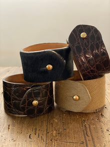  W. Kleinberg Olivia Cuff