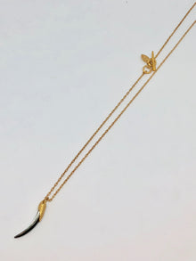  Heather Benjamin Single Grey Lip Shard Necklace