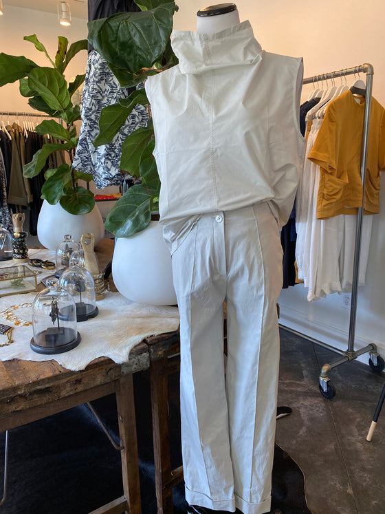Peter O mahler Straight leg pant in linen stretch, pictured with the sleeveless top in shell, found at PATRICIA in Southern Pines, NC