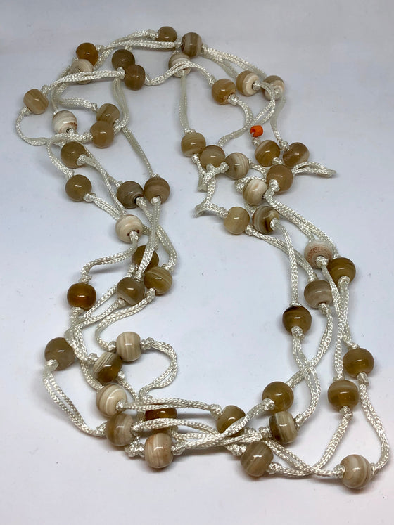 CATHs Oval Round Light Horn Bead Necklace
