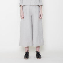  Szeki Signature Wide Legger Cropped Trouser in Oatmeal Linen found at Patricia in Southern Pines and Raleigh, NC