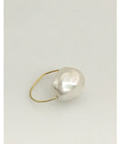 This simply elegant ring consisting of a single baroque freshwater pearl floating on a wire.