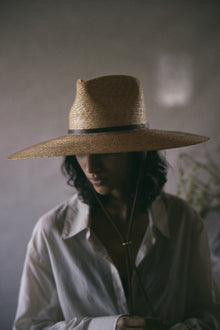  Janessa Leoné Milton