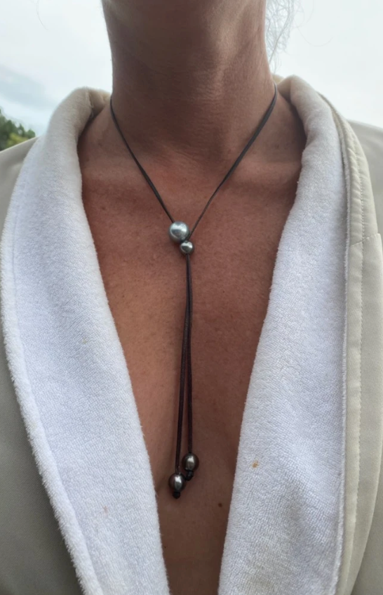 Jhaña Pearl Bindi Necklace