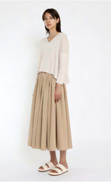  7115 by Szeki Summer V-neck Sweater Dove