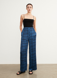  Vince Crushed Tie Dye Pull On Pant