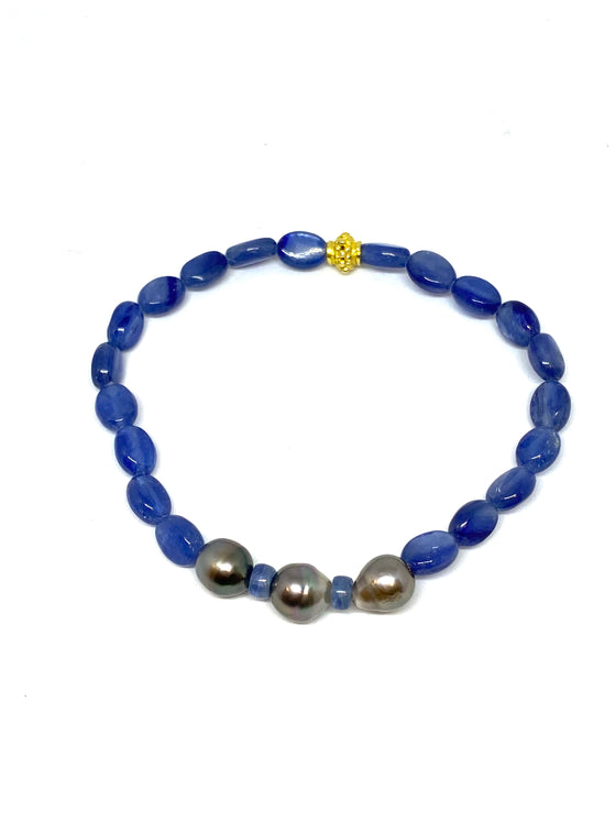 Perle by Lola Tahitian peals and iolite bead bracelet found at Patricia in southern pines, nc